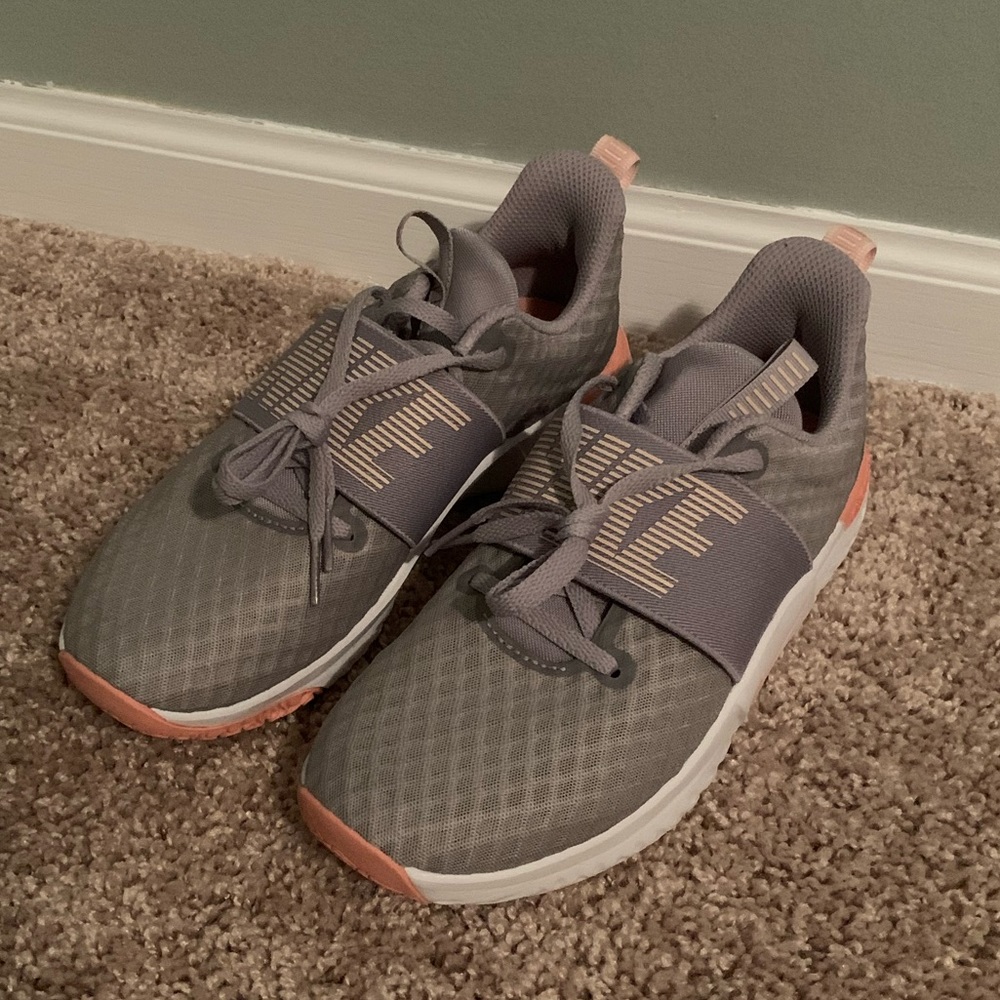 NEW Nike Sneakers